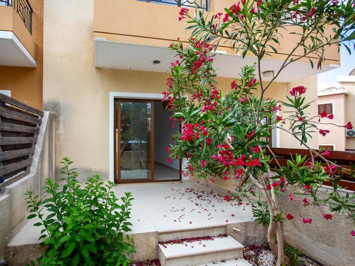 Image No.3-2 Bed Townhouse for sale