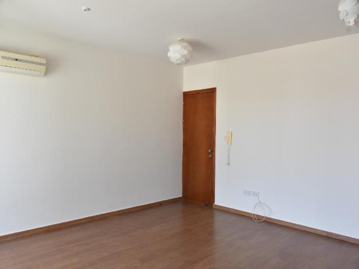 Image No.1-Appartement de 1 chambre à vendre à Oroklini