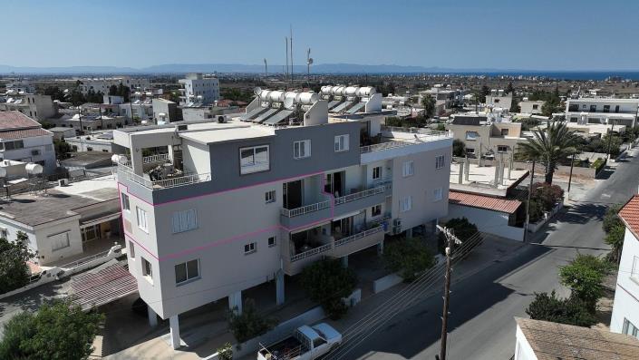 Image No.2-Appartement de 2 chambres à vendre à Deryneia