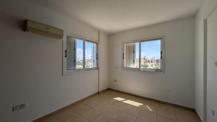 Image No.10-Appartement de 2 chambres à vendre à Deryneia