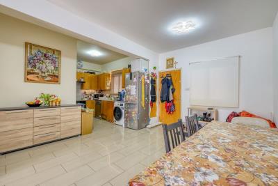 Kitchen-Dining-Entrance