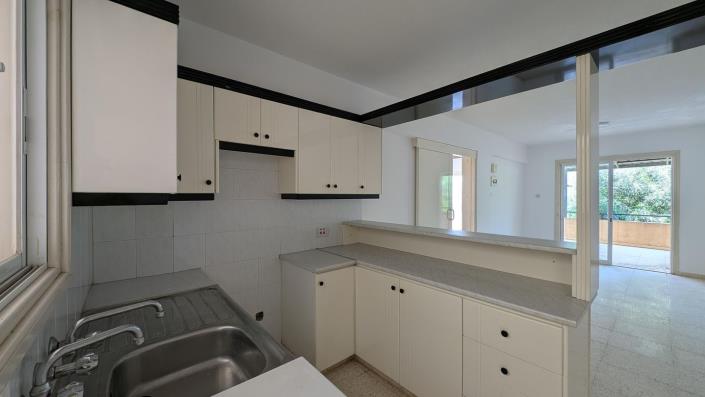 Image No.13-2 Bed Apartment for sale