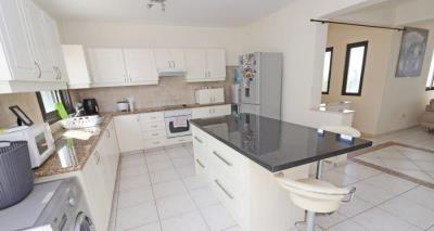 64133-semi-detached-house-for-sale-in-peyia_full