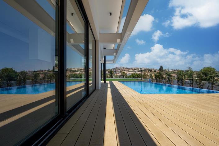 Image No.2-5 Bed Villa for sale