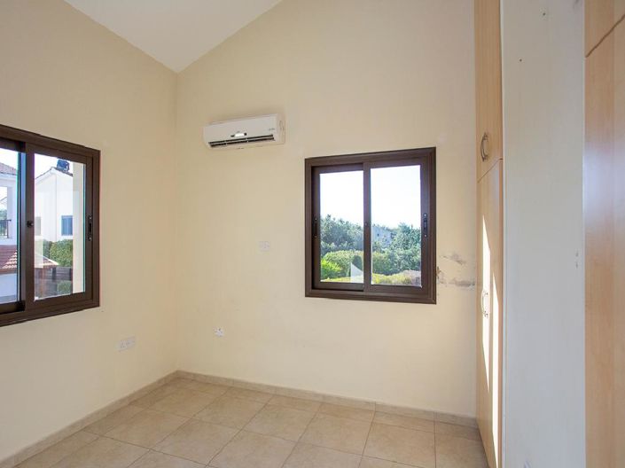 Image No.9-3 Bed Villa for sale