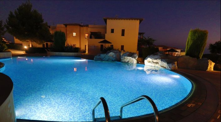 Image No.20-2 Bed Apartment for sale