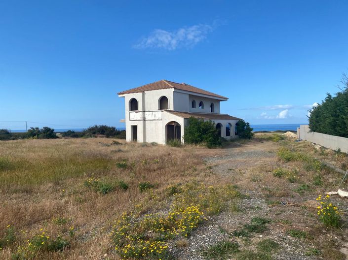 Image No.1-4 Bed Villa for sale