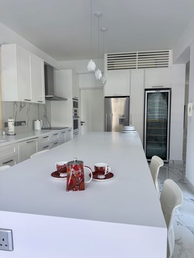 Image No.8-5 Bed Villa for sale