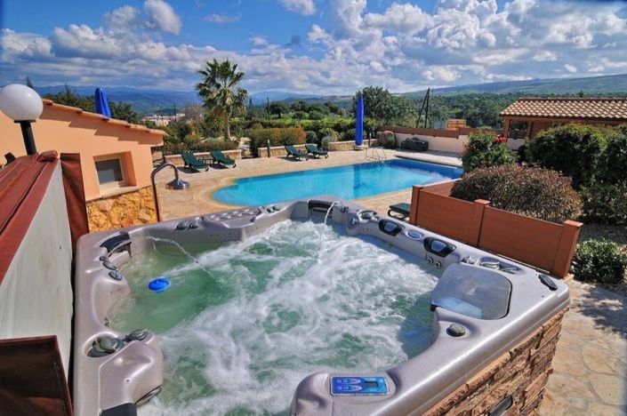 Image No.1-Villa de 4 chambres à vendre à Paphos