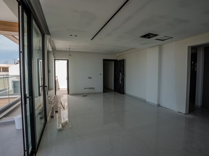 Image No.3-3 Bed Property for sale