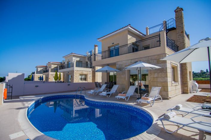 Image No.1-3 Bed Villa for sale