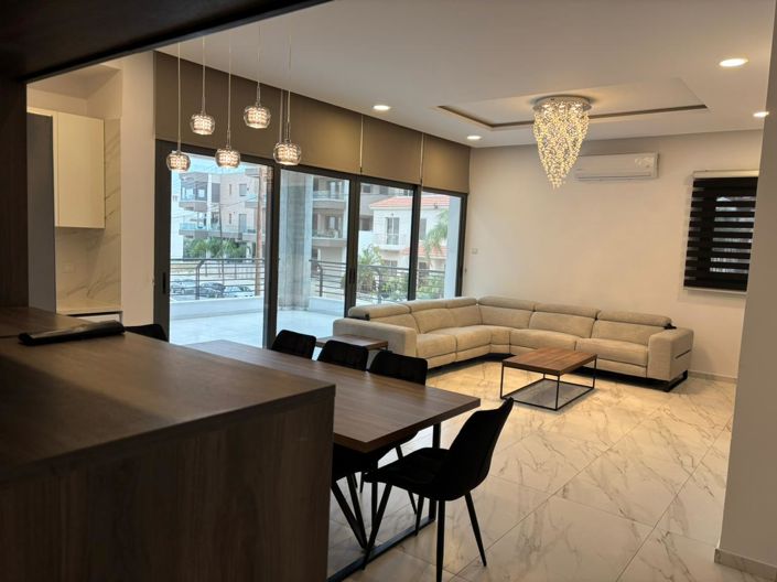 Image No.2-Villa de 5 chambres à vendre à Limassol