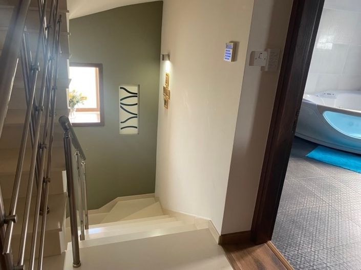 Image No.34-Villa de 4 chambres à vendre à Palodeia