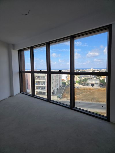 Image No.2-2 Bed Townhouse for sale