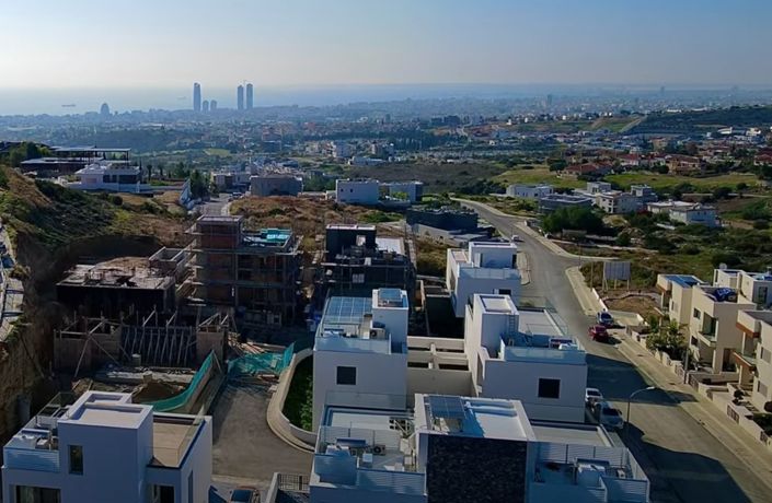 Image No.2-4 Bed Villa for sale