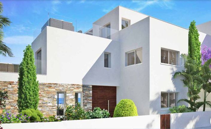 Image No.2-4 Bed Villa for sale