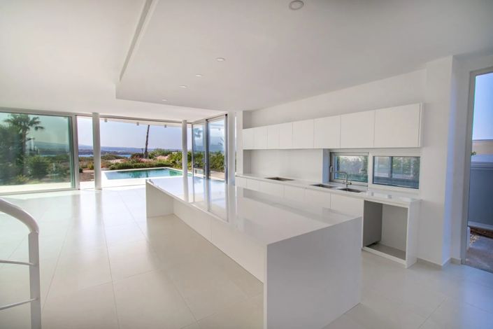 Image No.3-5 Bed Villa for sale