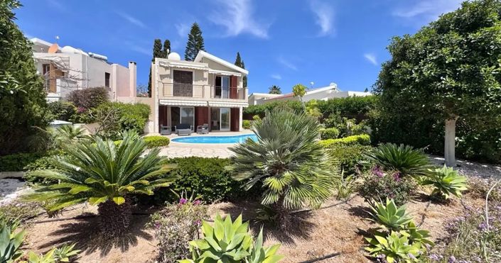 Image No.3-3 Bed Villa for sale