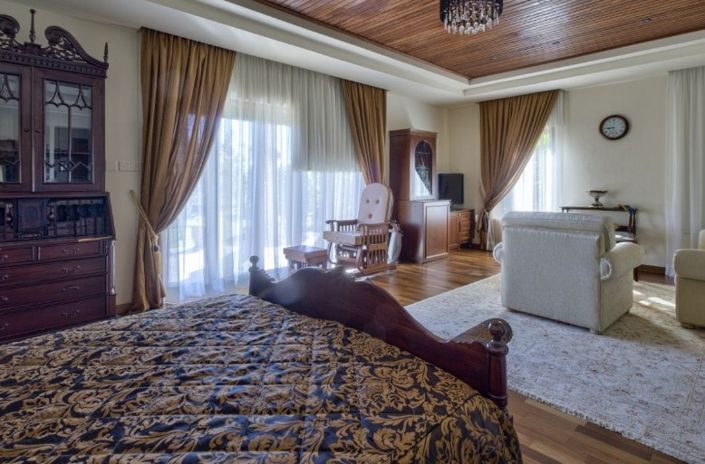Image No.14-5 Bed Villa for sale