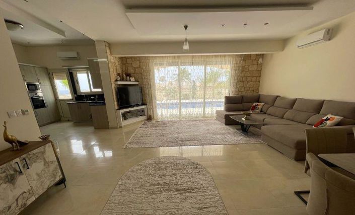 Image No.11-4 Bed Bungalow for sale