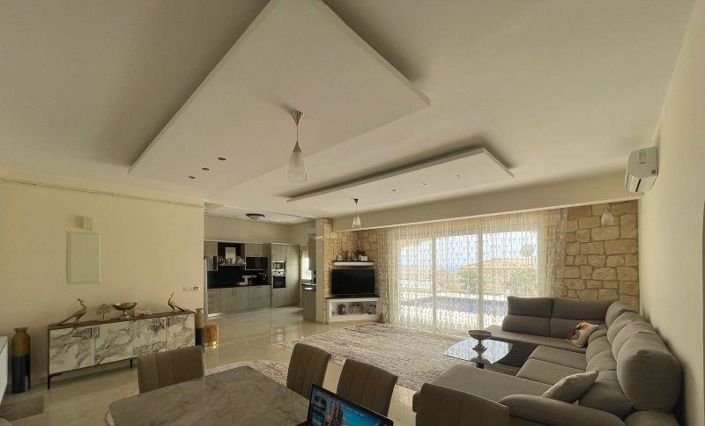 Image No.12-4 Bed Bungalow for sale