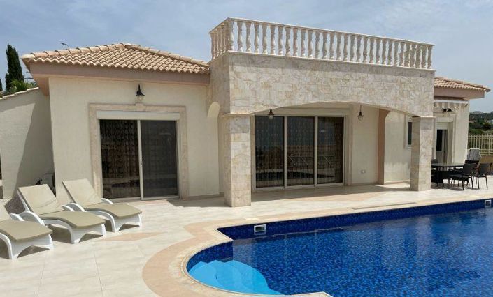 Image No.2-4 Bed Bungalow for sale