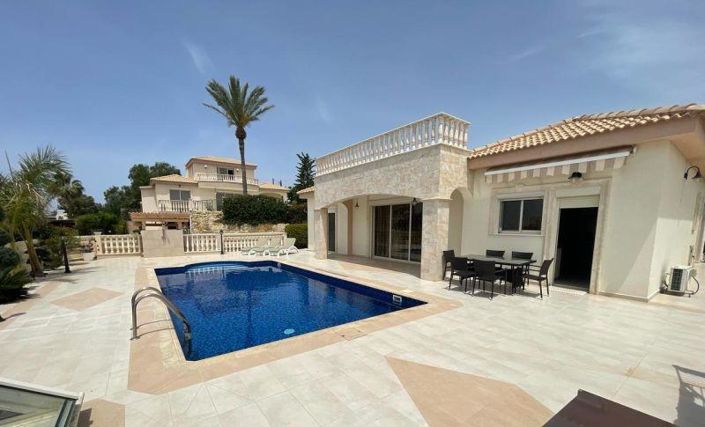 Image No.8-4 Bed Bungalow for sale