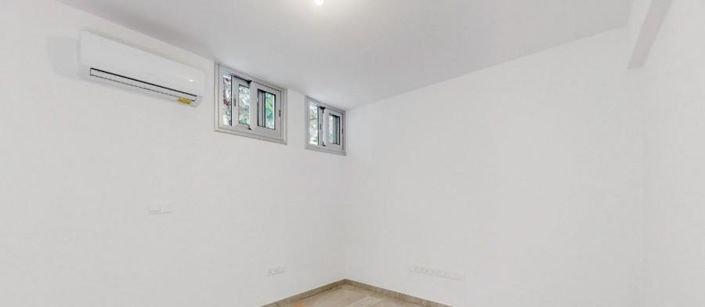 Image No.14-5 Bed Villa for sale