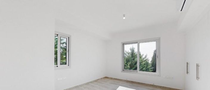 Image No.17-5 Bed Villa for sale