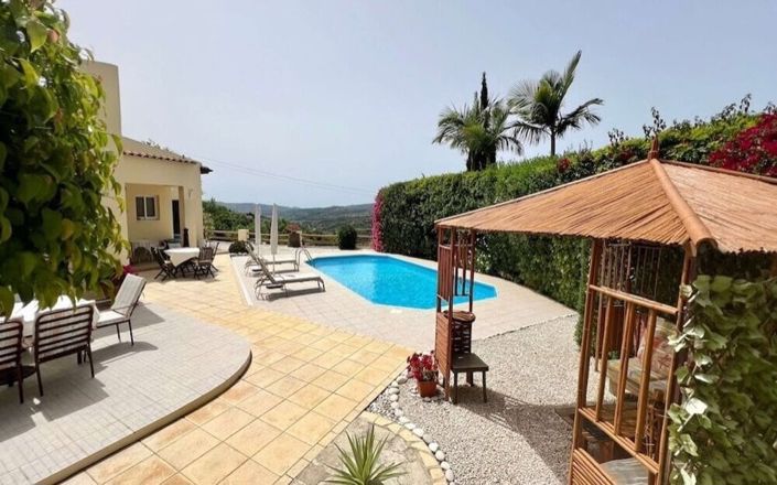 Image No.1-2 Bed Villa for sale