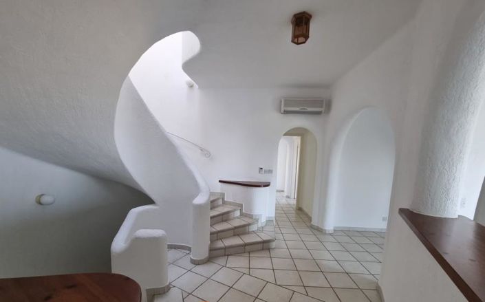 Image No.11-5 Bed Villa for sale