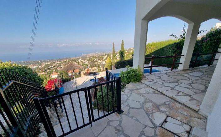 Image No.2-5 Bed Villa for sale