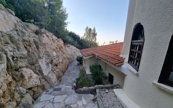 Image No.25-5 Bed Villa for sale