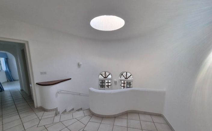 Image No.30-5 Bed Villa for sale