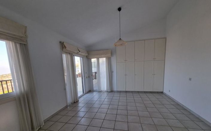 Image No.34-5 Bed Villa for sale