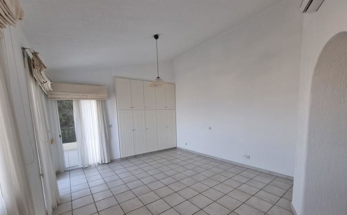 Image No.35-5 Bed Villa for sale