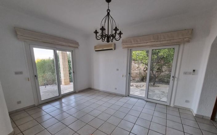 Image No.5-5 Bed Villa for sale