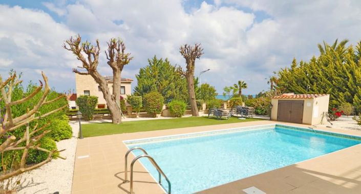Image No.1-Villa de 4 chambres à vendre à Paphos