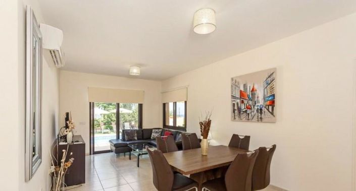 Image No.3-Villa de 4 chambres à vendre à Paphos