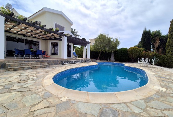 Image No.37-3 Bed Villa for sale