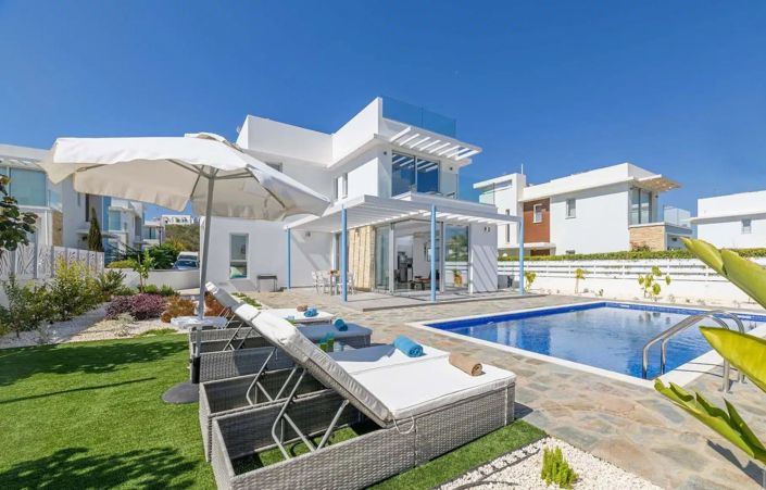 Image No.1-Villa de 3 chambres à vendre à Cape Greco