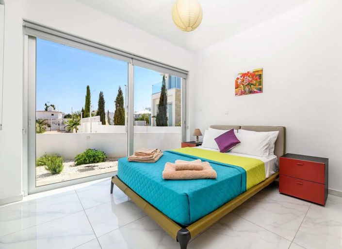 Image No.10-3 Bed Villa for sale