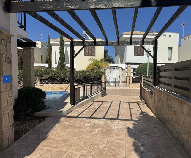 Image No.19-3 Bed Villa for sale