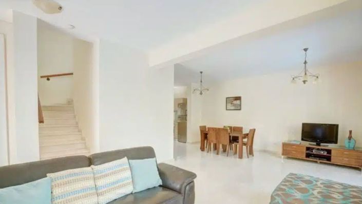 Image No.6-3 Bed Villa for sale