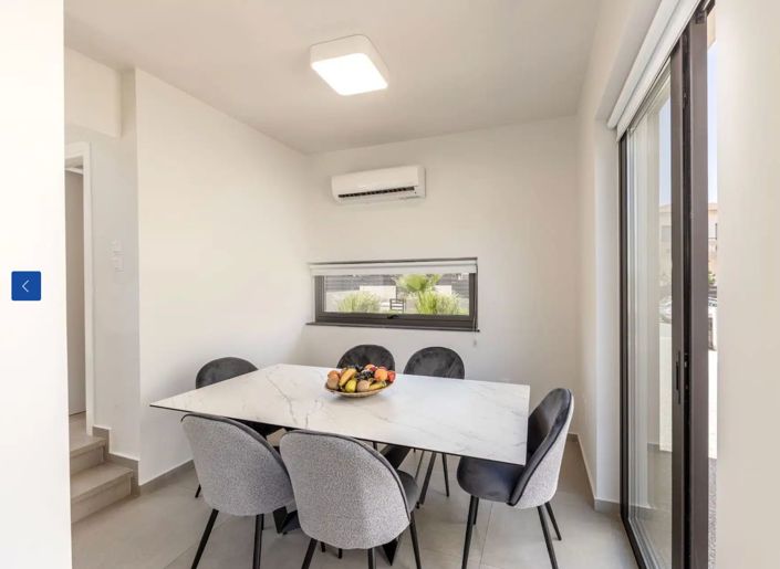 Image No.6-3 Bed Villa for sale