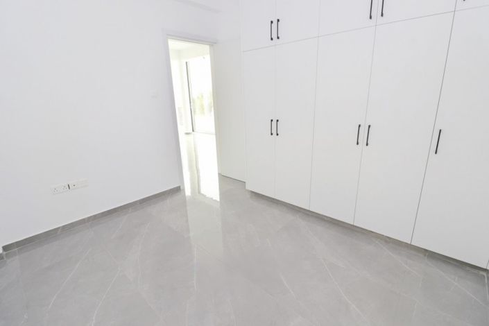 Image No.10-3 Bed Villa for sale