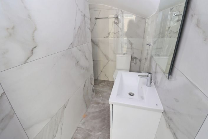 Image No.15-3 Bed Villa for sale