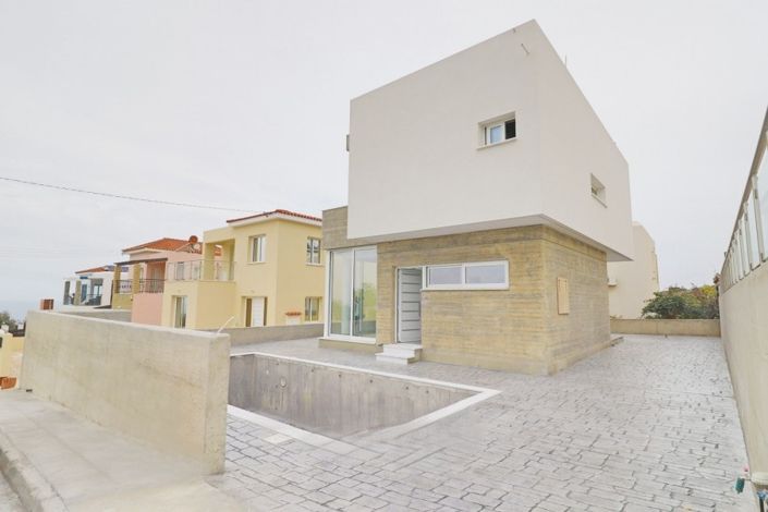 Image No.2-3 Bed Villa for sale