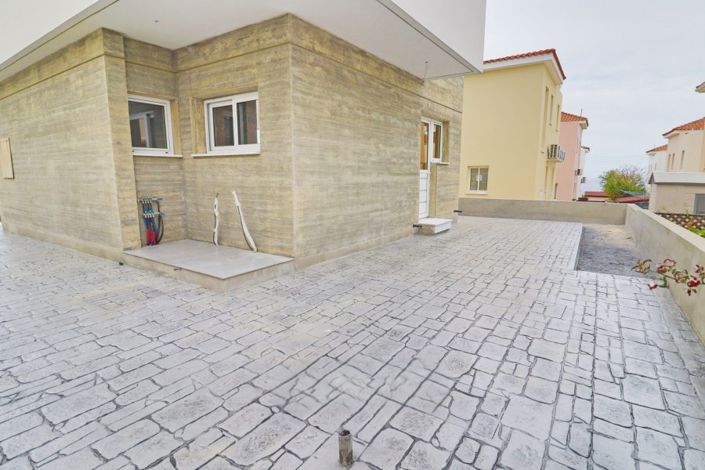 Image No.25-3 Bed Villa for sale