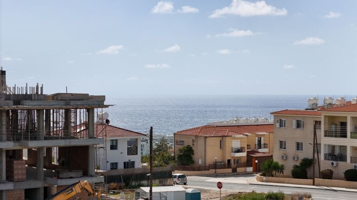 Image No.10-1 Bed Apartment for sale